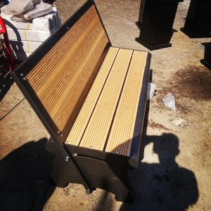 نیمکت چوبی پارکی